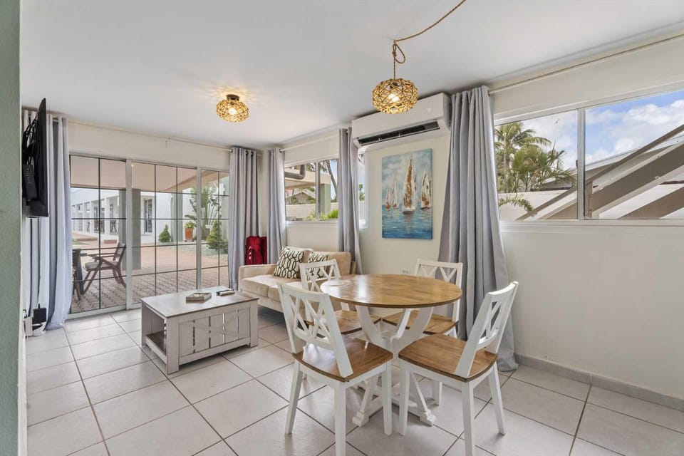 WLR4 - 2BR near Palm Beach - White Lotus Retreat Apartment in Noord