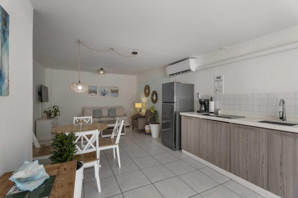 WLR3 - 1BR near Palm Beach - White Lotus Retreat Apartment in Noord
