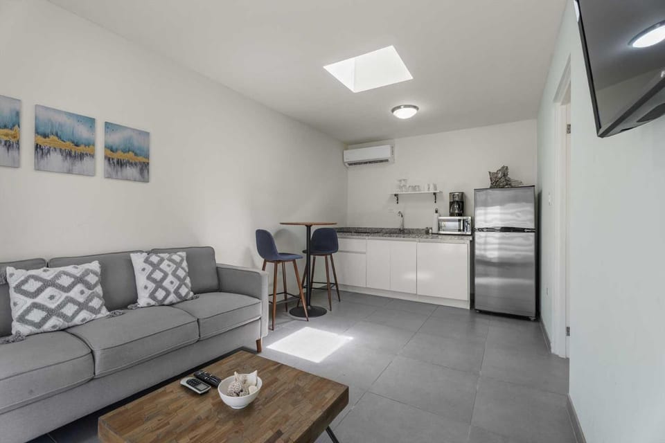 WLR8 - 1BR near Palm Beach - White Lotus Retreat Apartment in Noord