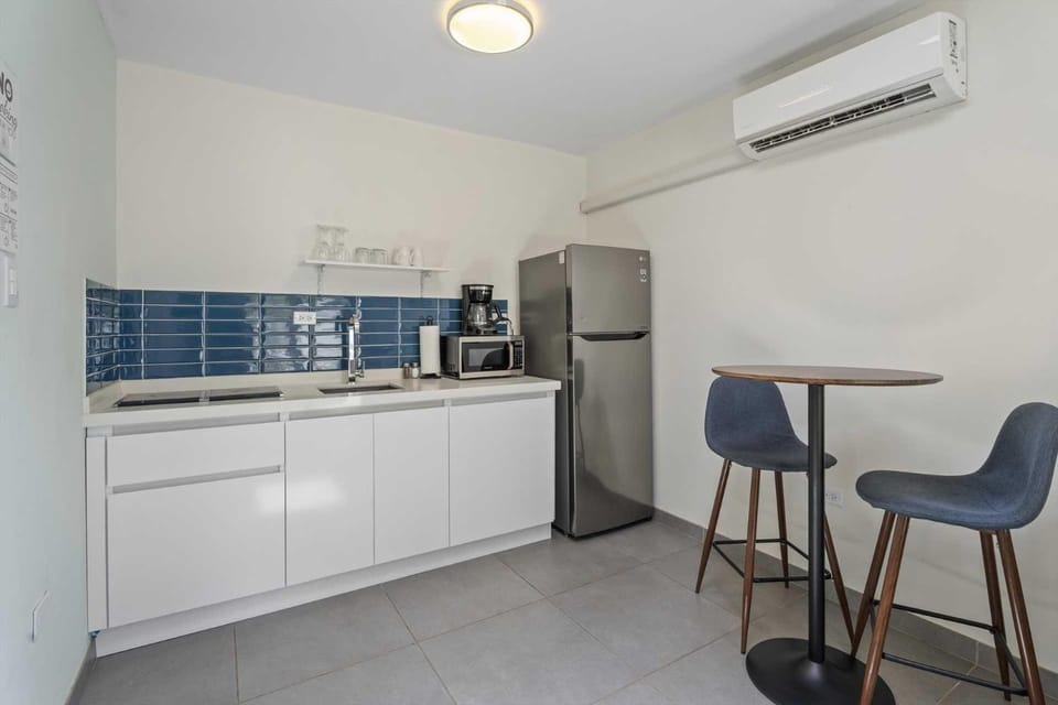 WLR6 - 1BR near Palm Beach - White Lotus Retreat Apartment in Noord