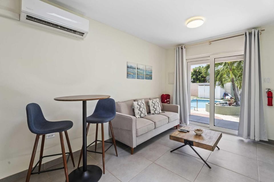 WLR6 - 1BR near Palm Beach - White Lotus Retreat Apartment in Noord