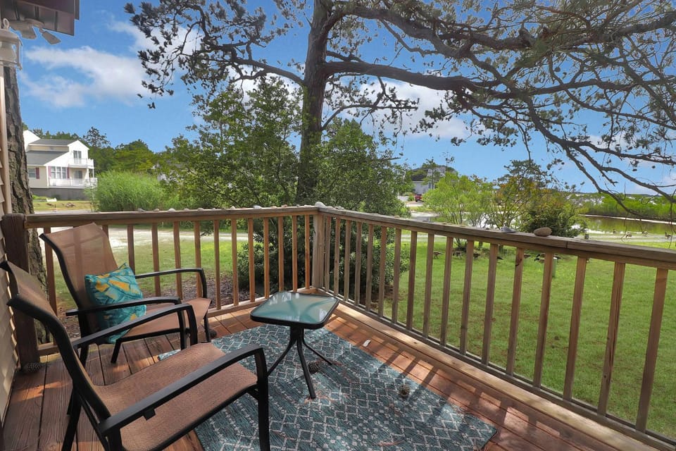 Shady Grove - Water views, Fireplace! House in Chincoteague Island