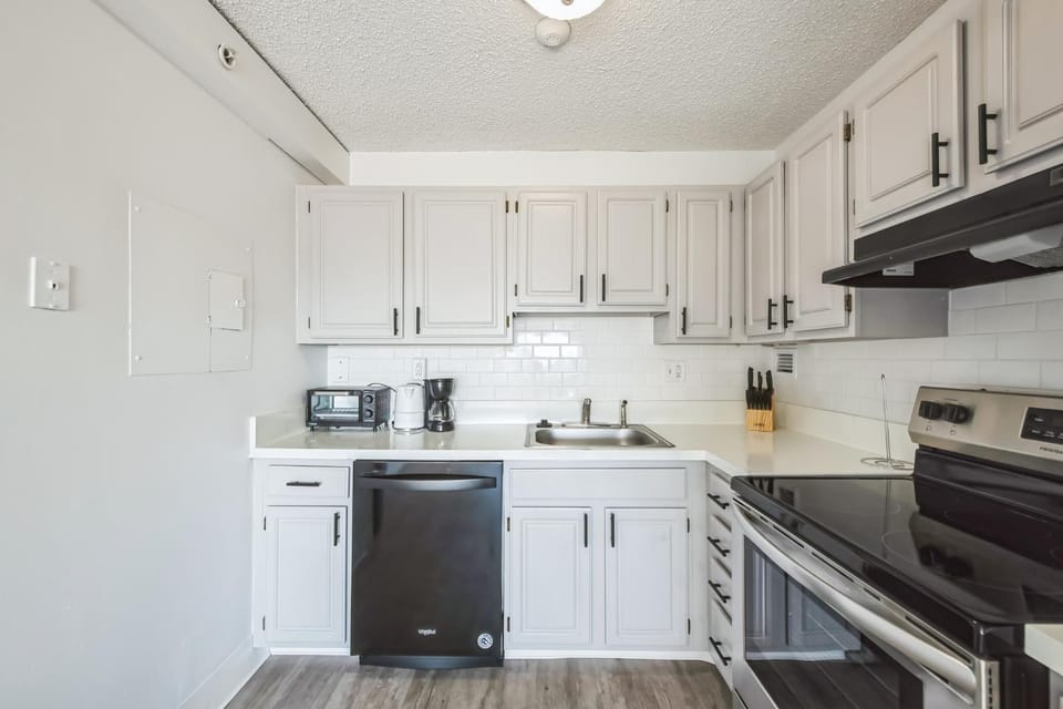 Legacy at Imperial Village 516 I 2 Bed 2 Bath Apartment in Richmond