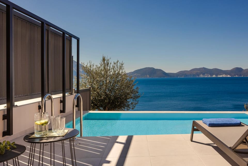 Balcony/Terrace, Mountain view, Sea view
