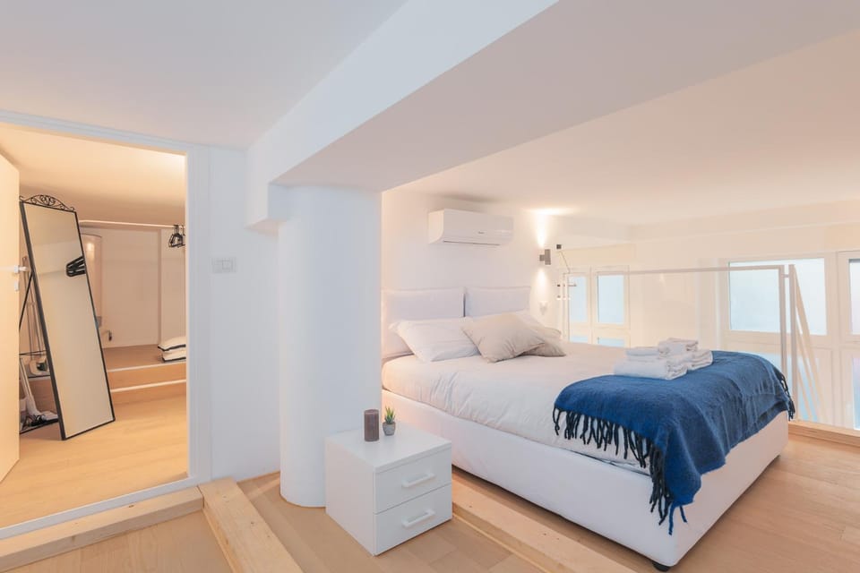 Bed, Photo of the whole room, Bedroom, towels, wardrobe