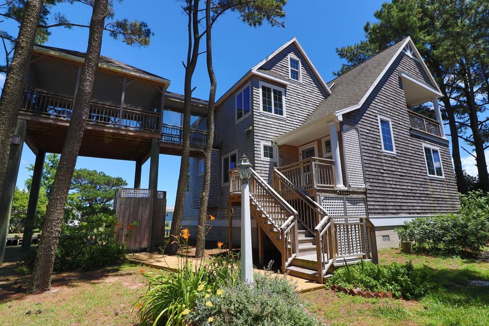 Shore Thing on Oyster Bay - Waterfront, Boat Dock! House in Chincoteague Island
