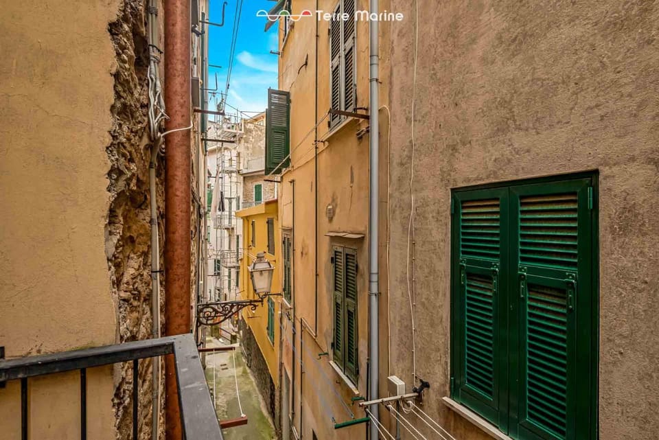 Sunflower, Terre Marine Apartment in Riomaggiore