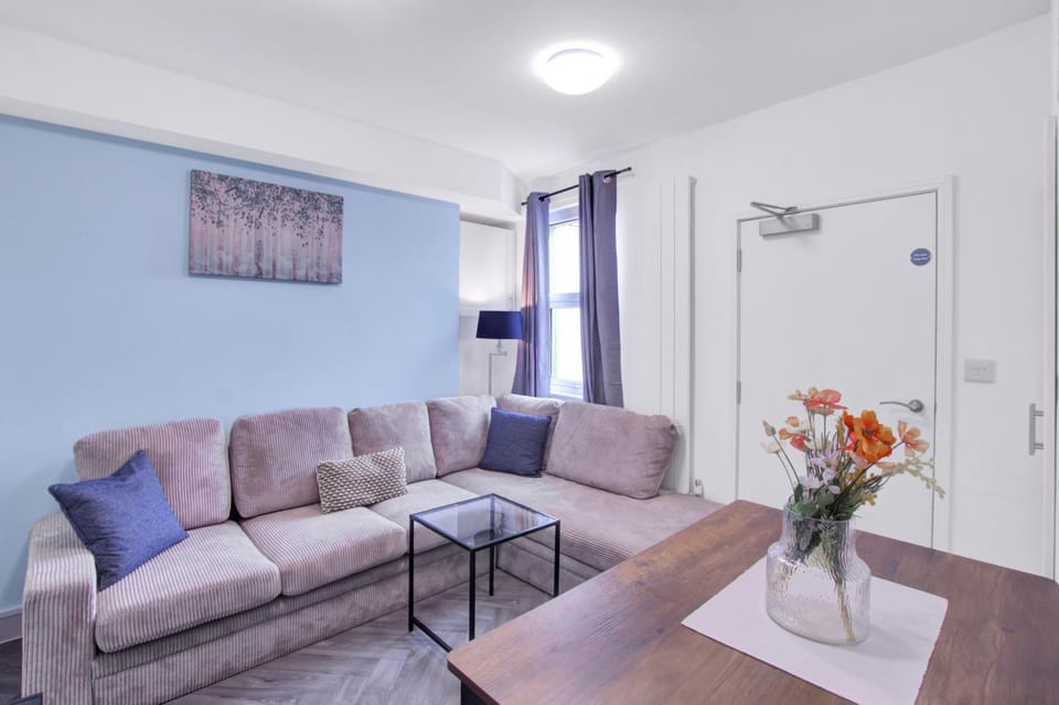 Living room, Seating area, heating, heating