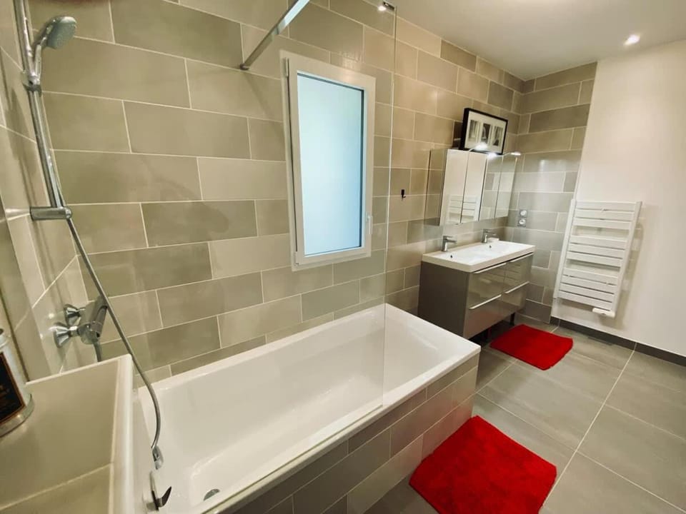 Toilet, Bathroom, Bath