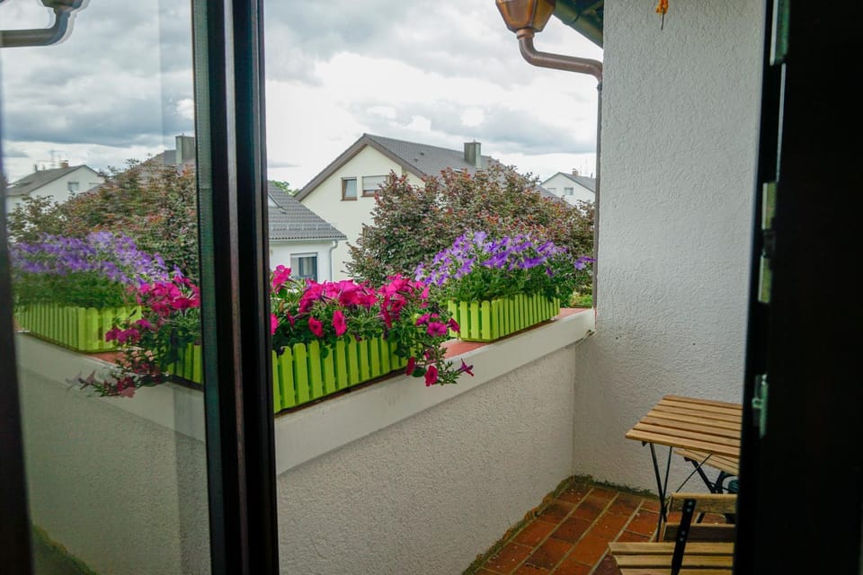 View (from property/room), Balcony/Terrace, Garden view