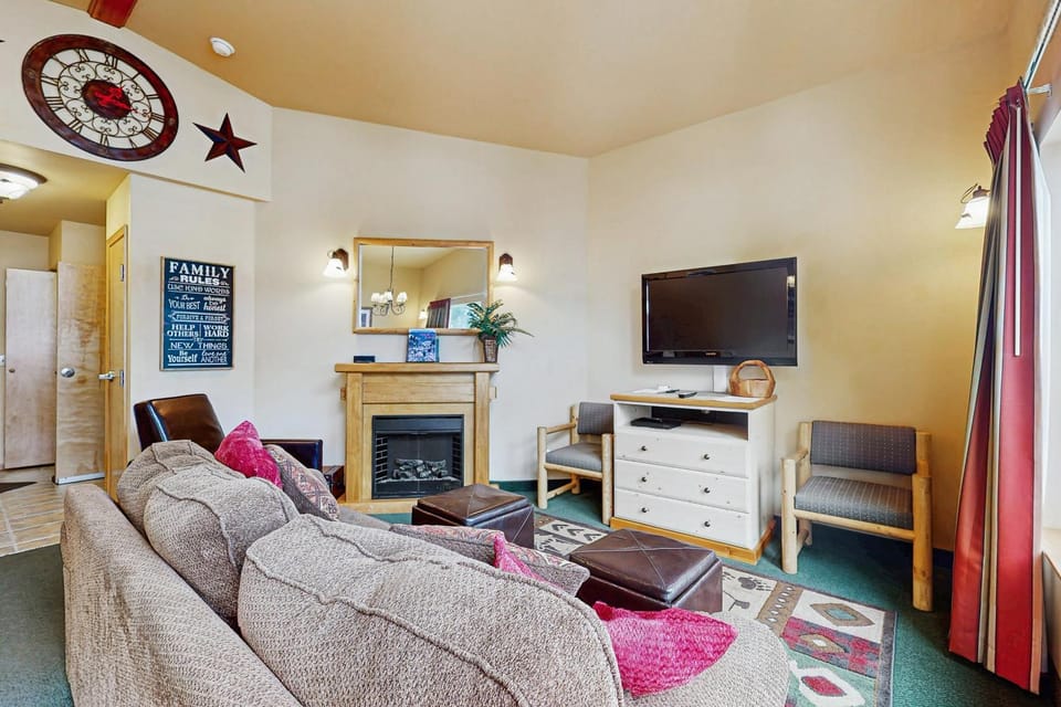 Icicle Village Resort Condos #407 & #408 Apartment hotel in Leavenworth