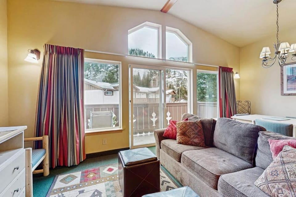 Icicle Village Resort Condos #407 & #408 Apartment in Leavenworth