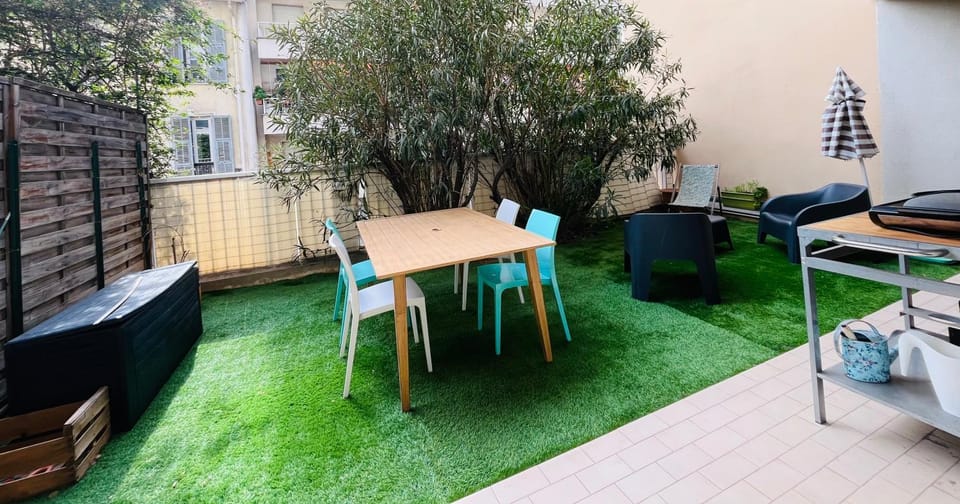 Appartement avec grande terrasse Apartment in Nice