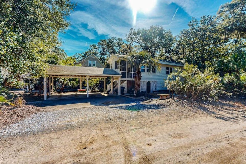 Mac's Shack House in Edisto Beach