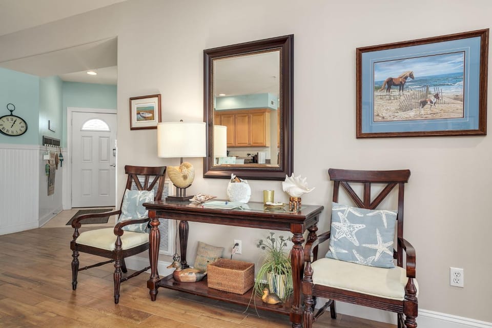 Sunset Bay Villa 206 - Waterfront & shared pool! House in Chincoteague Island