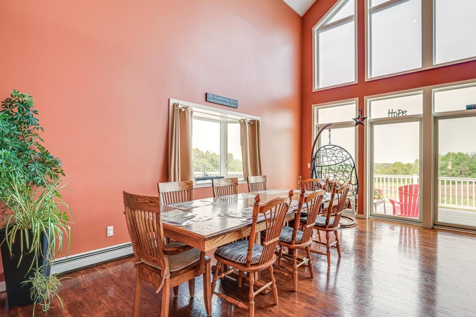 ‘The Gathering Place’: Rushville Home w/ Hot Tub House in Finger Lakes