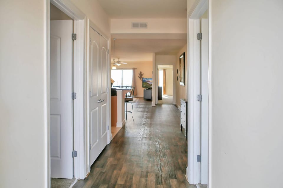 Sunset Bay Villa 212 - Pet friendly & waterfront view! House in Chincoteague Island