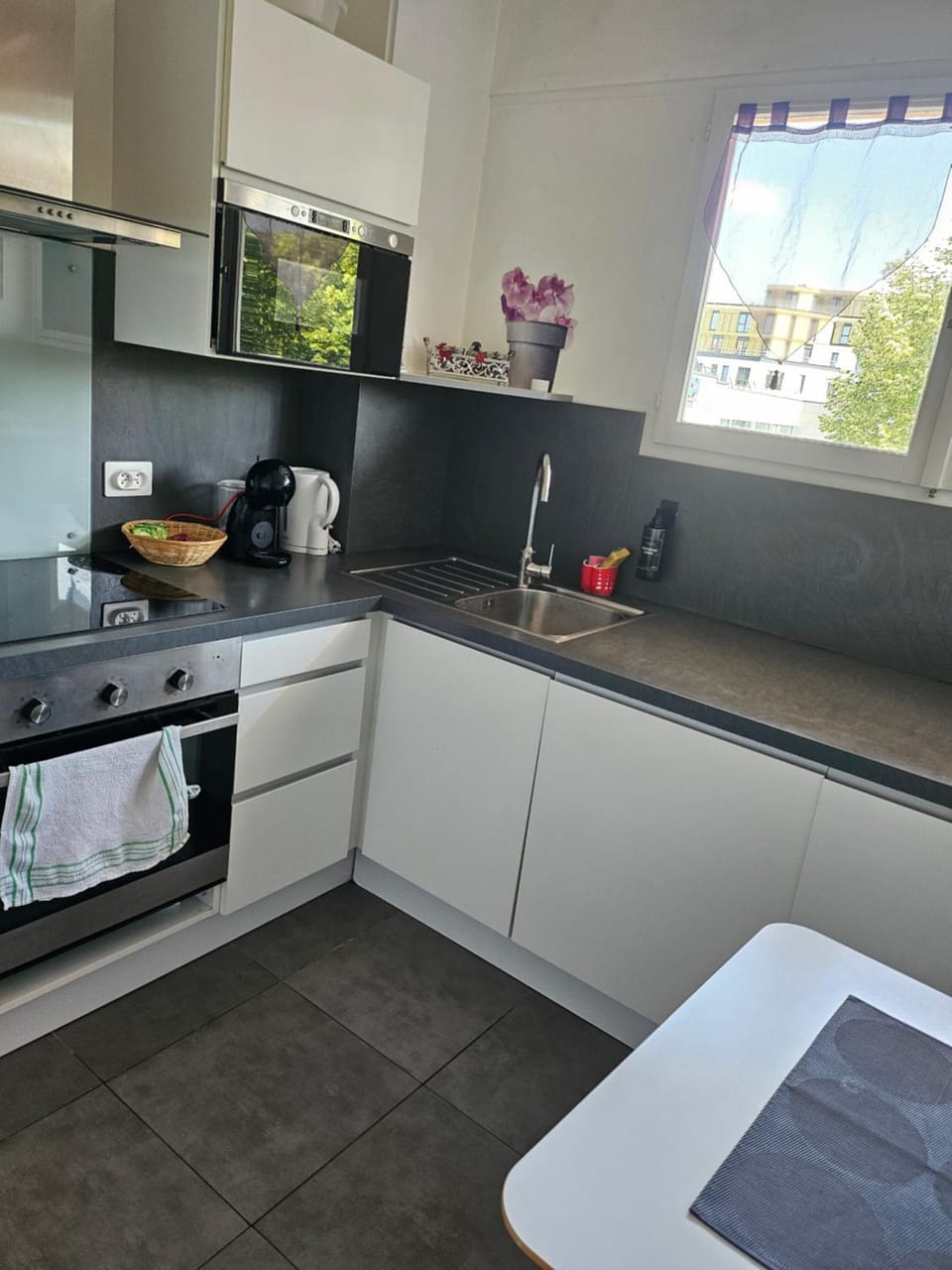 F2 avec grand balcon quartier gare! Apartment in Metz