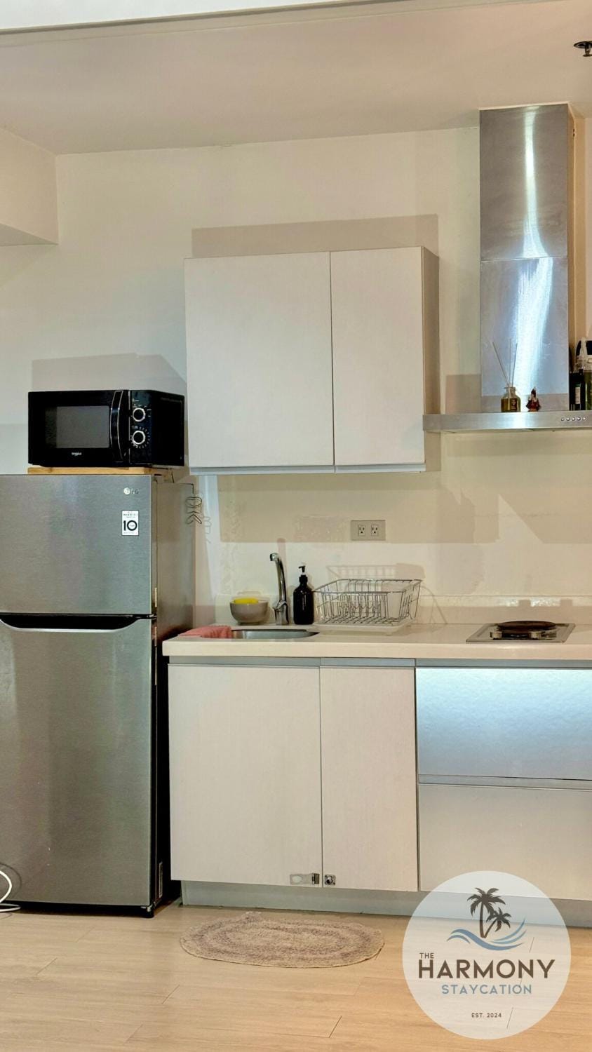 Kitchen or kitchenette, stove, kitchen