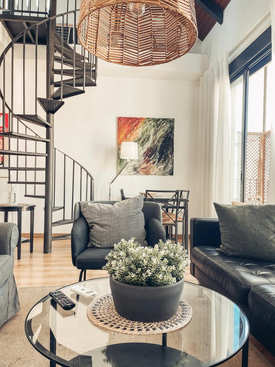 Living room, Seating area