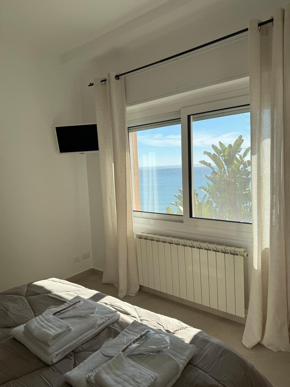 Bedroom, Sea view