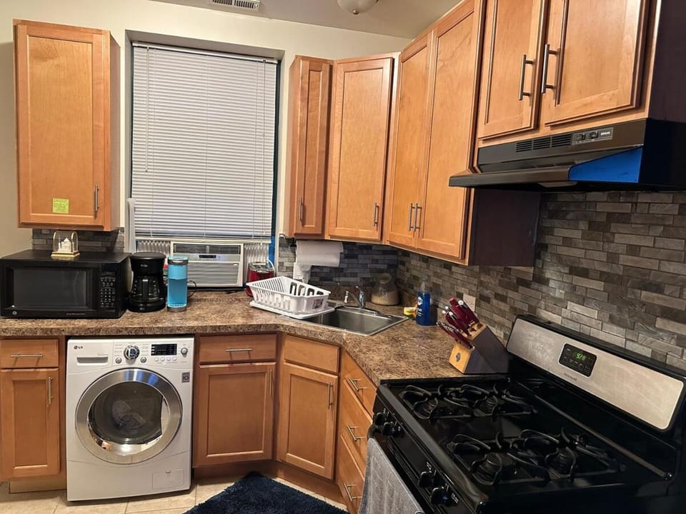 Kitchen or kitchenette, oven, stove, toaster, dryer