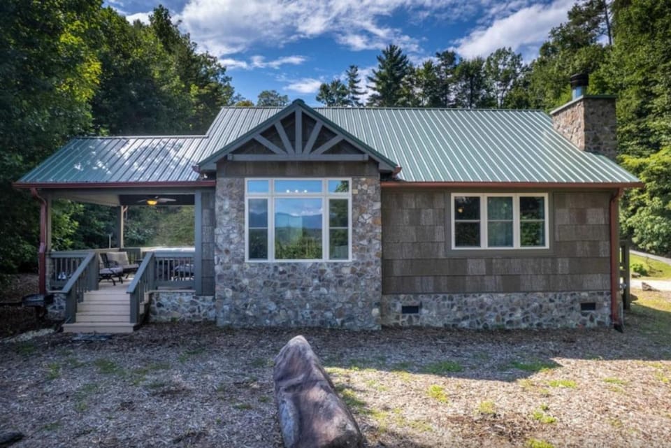 Smoky Ridge House in Swain County
