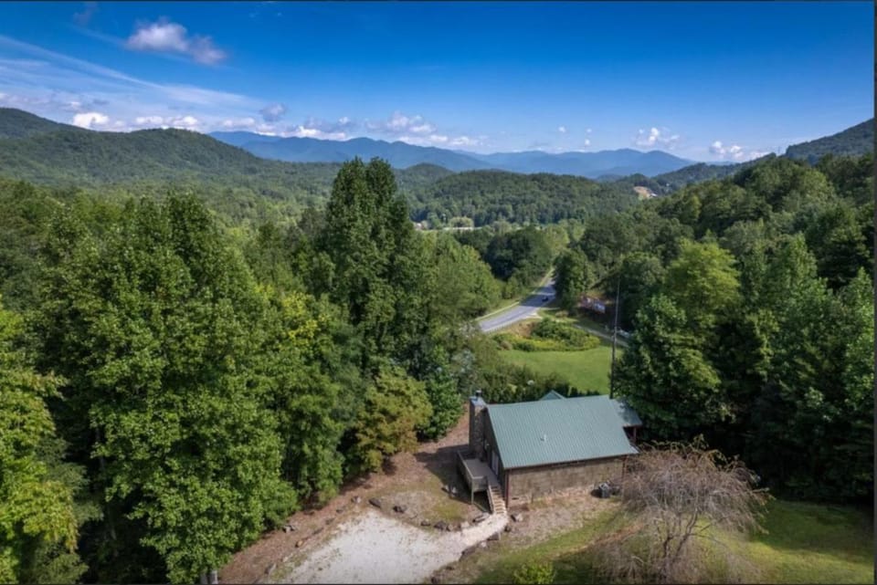 Smoky Ridge House in Swain County