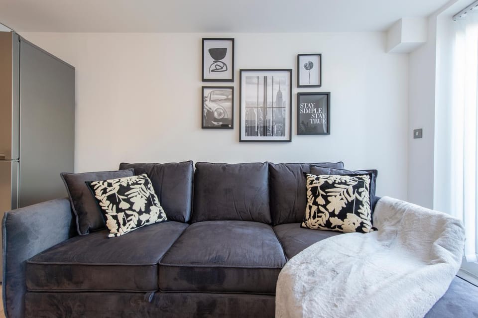 Stylish Luxe Apartment in Crayford Apartment in Dartford