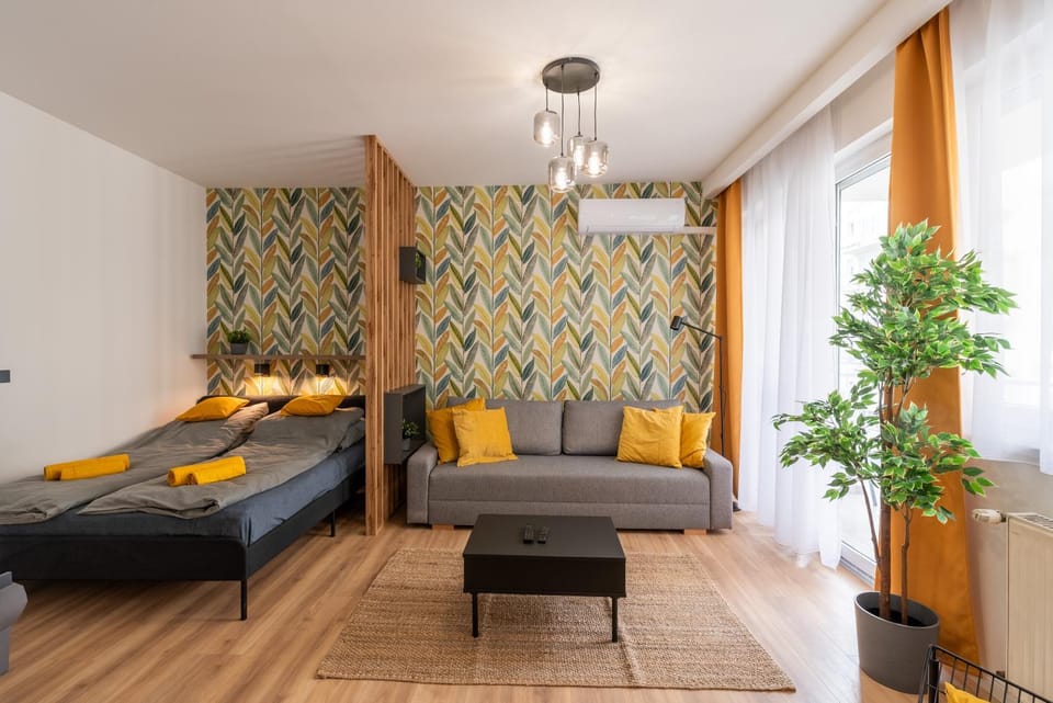 Bed, Seating area, Bedroom