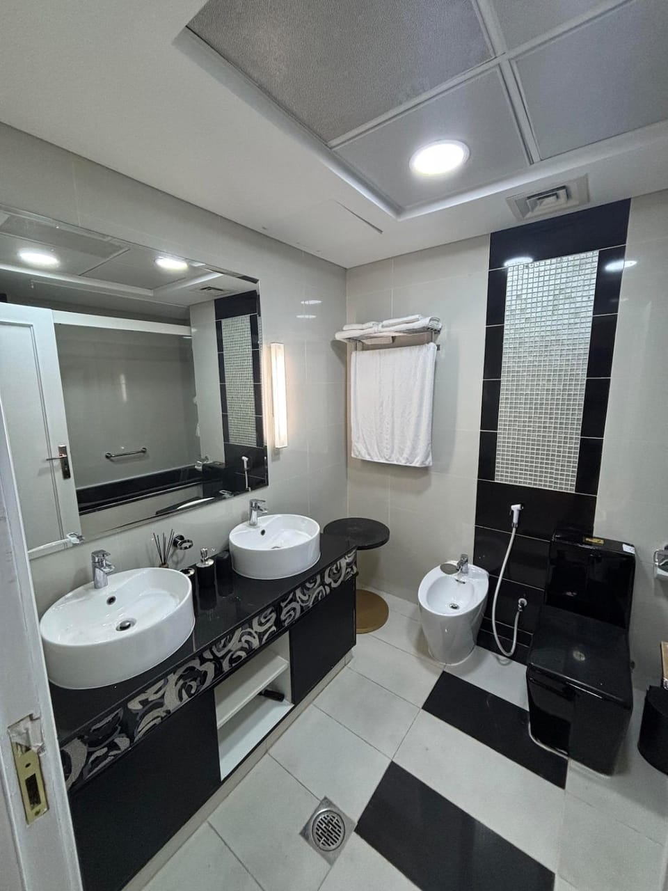 Shower, Toilet, Bathroom, bidet