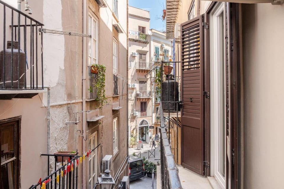 Casa Calucca Barrilaio Apartment in Palermo