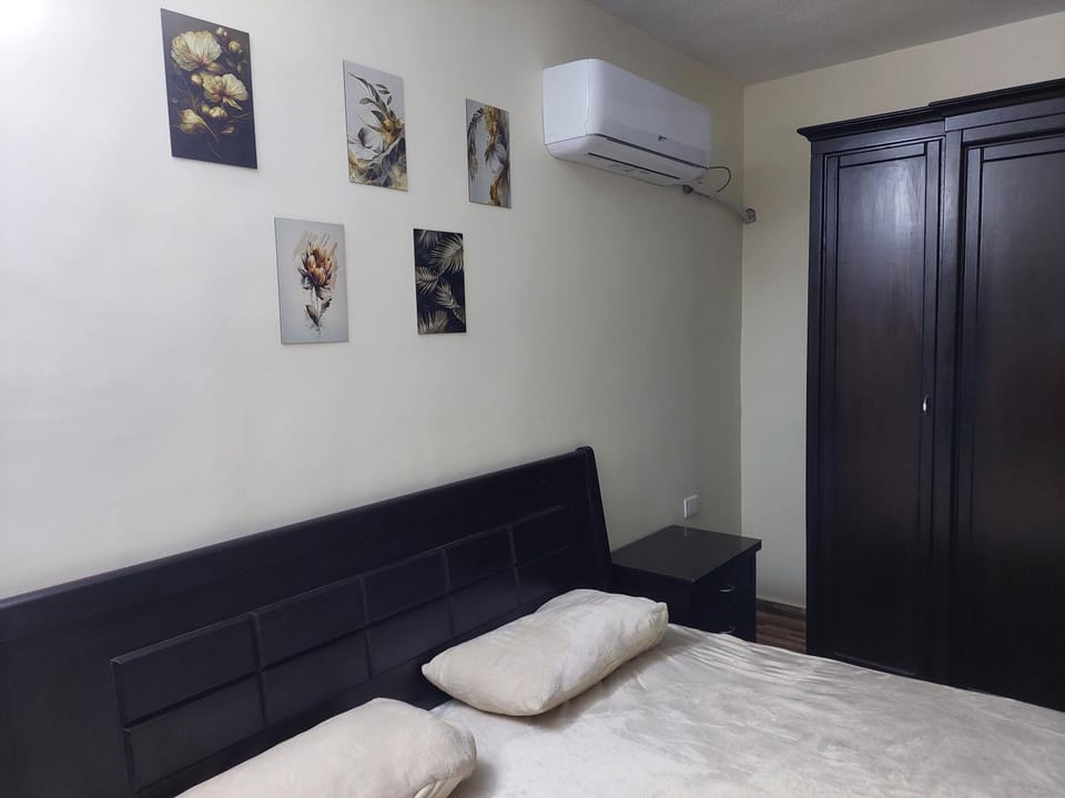 New zarqa Apartment in Africa