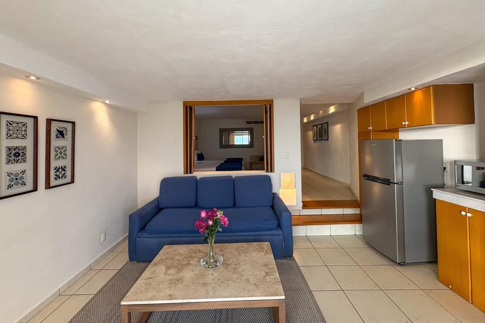 Stunning ocean view, hotel & beach access! House in Puerto Vallarta