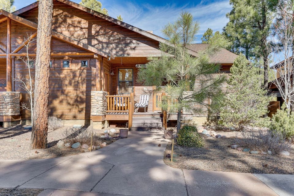 Rustic Retreat w/ Spacious Deck in Show Low! House in Show Low