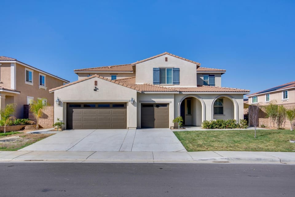 Luxurious and Spacious Family Duplex in Menifee! House in Menifee