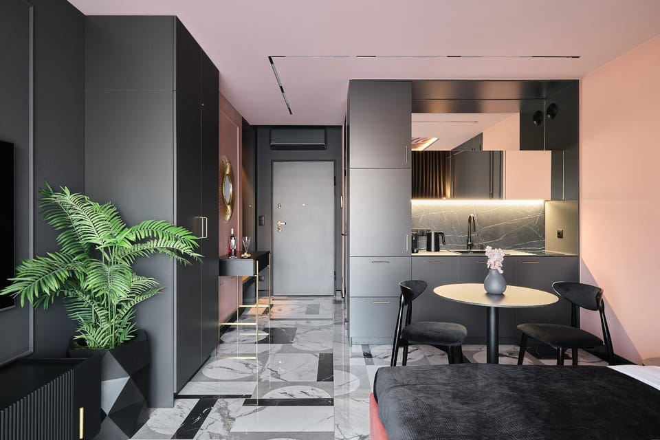 Kitchen or kitchenette, Living room, Seating area, Dining area