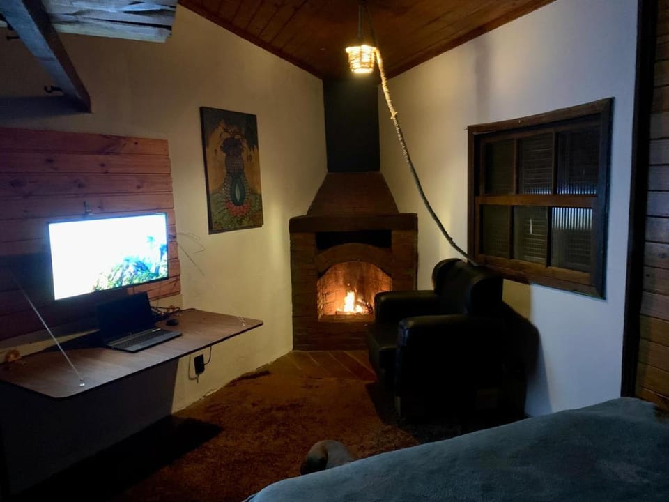 Bedroom, fireplace