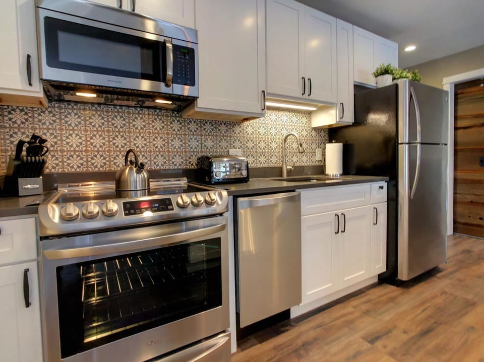 Modern Farmhouse condo House in Mendon