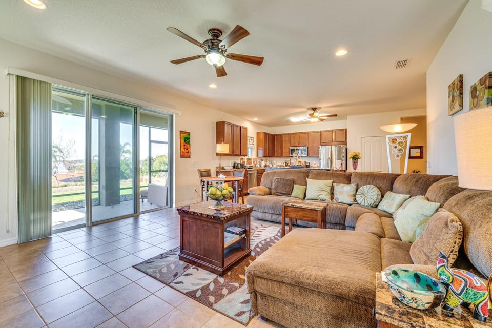 5 Mi to Dtwn Clermont: Family Home w/ Water Views! House in Clermont