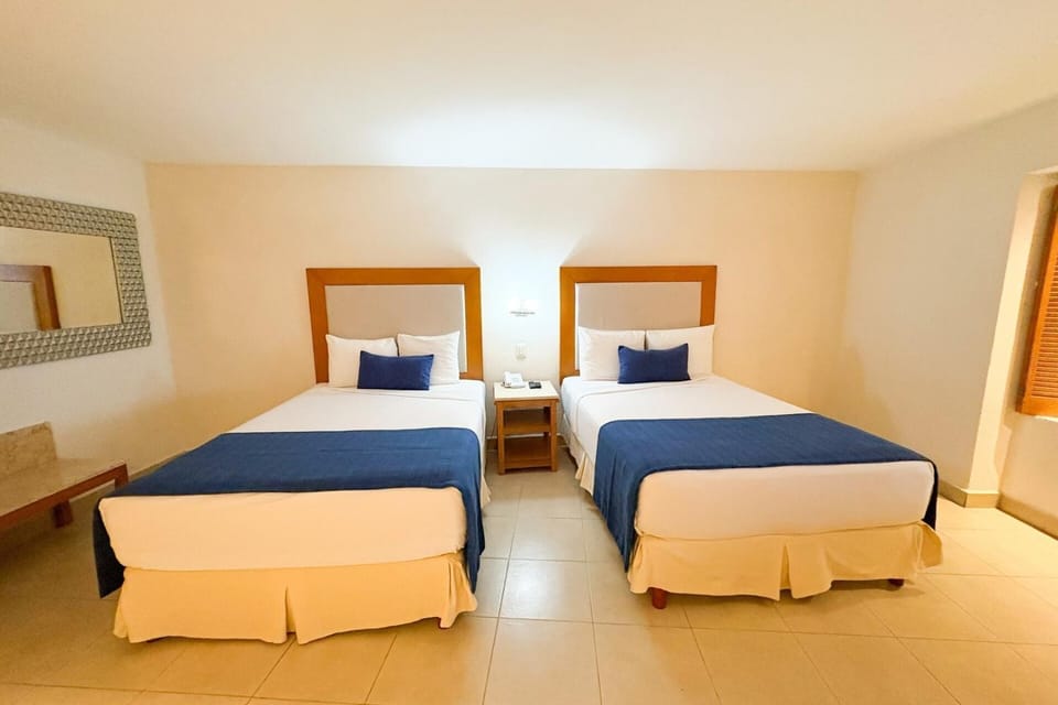Partial View, WiFi, Pool & Beach Access! House in Puerto Vallarta