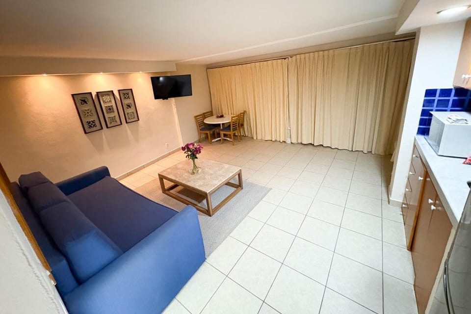 Spacious, standard with beach access & wifi! House in Puerto Vallarta