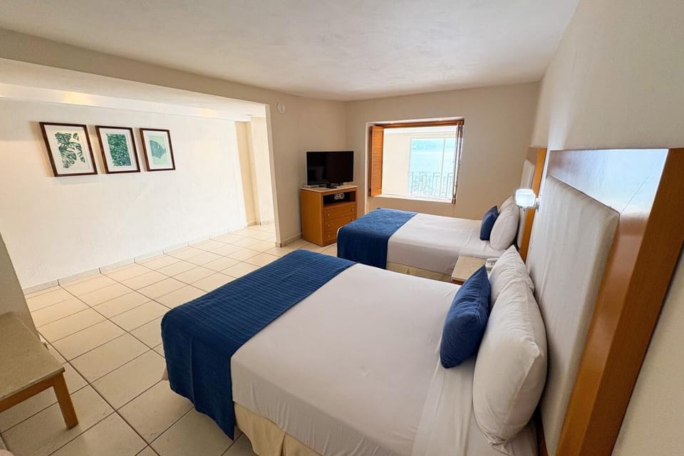Partial ocean view, exclusive amenities! House in Puerto Vallarta