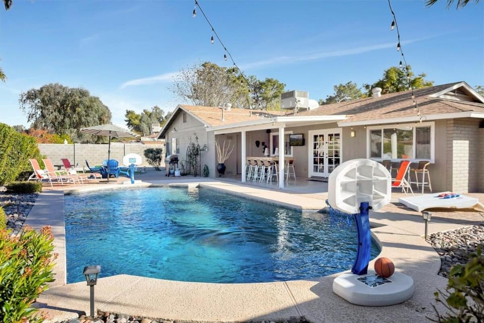 Poinsettia House in Phoenix