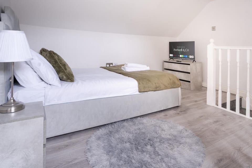 Jasmin Place Apartment in Luton