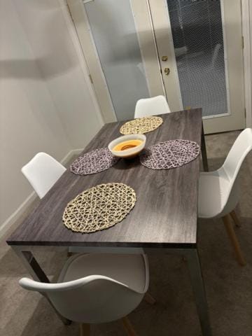 Food and drinks, Dining area, Food