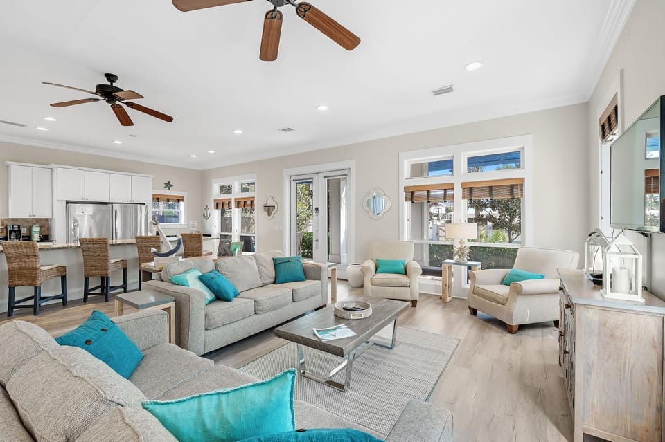 Living room, Seating area
