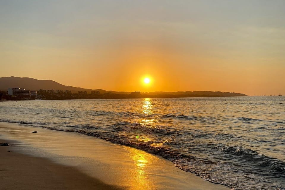 By the Sea with Exclusive Services & WiFi! Apartment in Puerto Vallarta