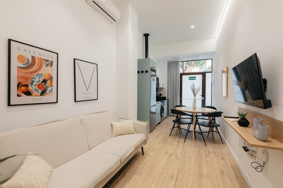Living room, Dining area