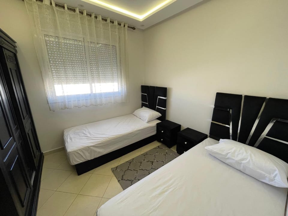 Appartement propre et bien placé Apartment in Tangier